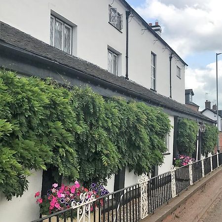 Eagle House Bed & Breakfast Eccleshall ภายนอก รูปภาพ