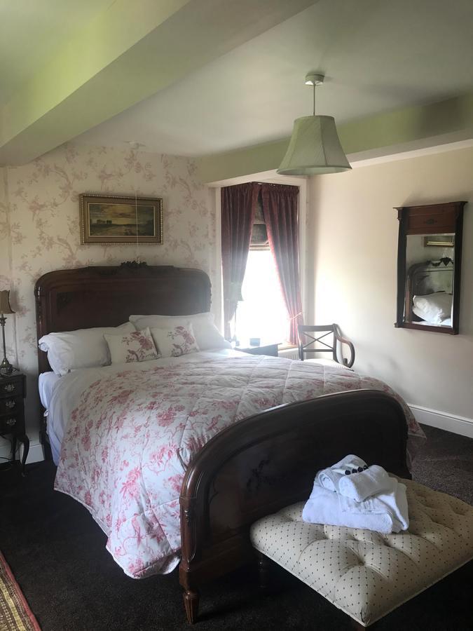 Eagle House Bed & Breakfast Eccleshall ภายนอก รูปภาพ