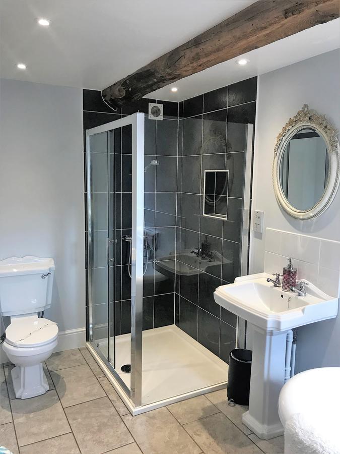 Eagle House Bed & Breakfast Eccleshall ภายนอก รูปภาพ