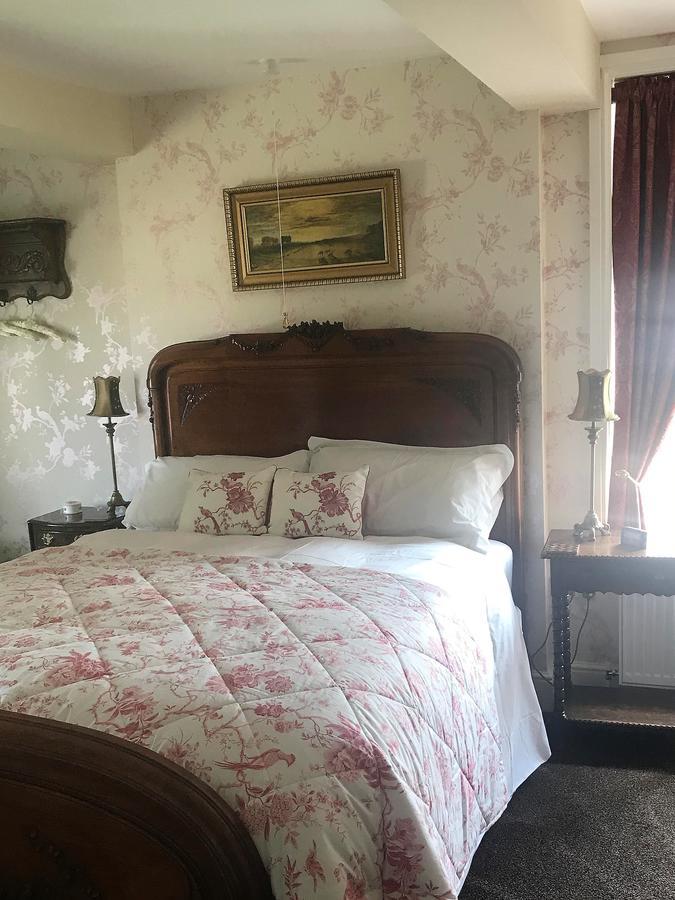 Eagle House Bed & Breakfast Eccleshall ภายนอก รูปภาพ
