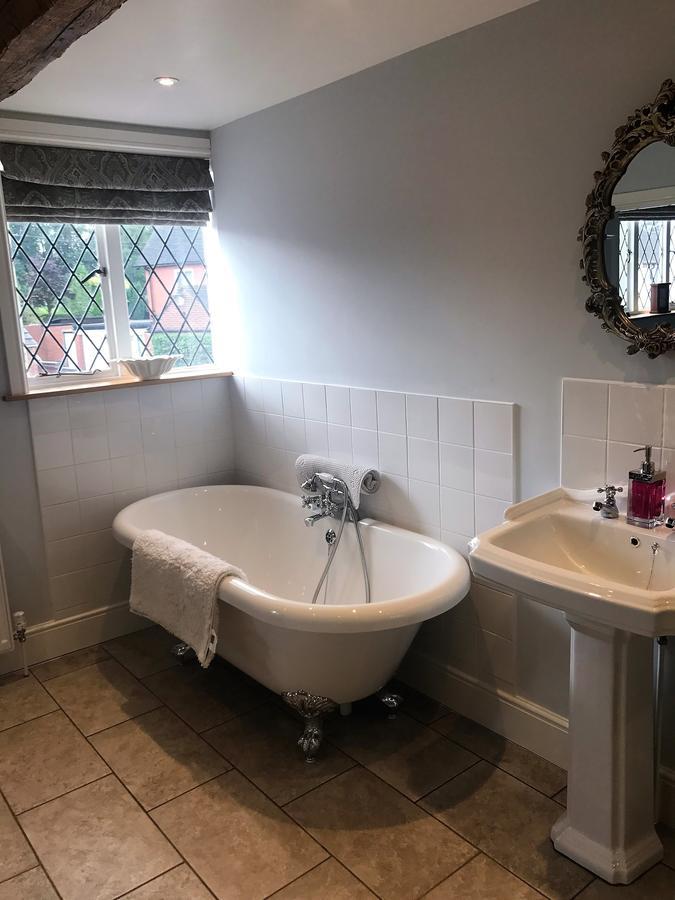 Eagle House Bed & Breakfast Eccleshall ภายนอก รูปภาพ